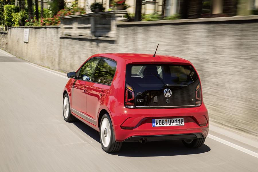  Volkswagen up! 5-Door 2016 года  (фото 25 из 26)